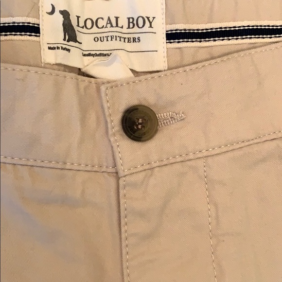 Men's khaki shorts - Picture 4 of 5
